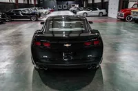 8_2012-Chevrolet-Camaro ZL1-Black-80024218.jpg